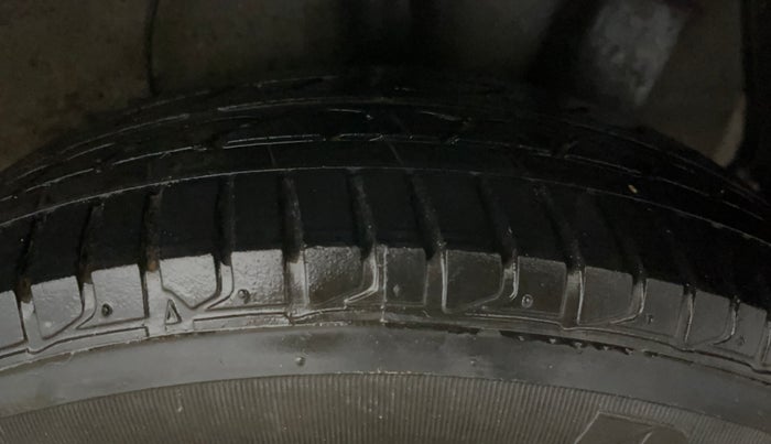 2021 Hyundai AURA SX PLUS 1.2 AMT, Petrol, Automatic, 20,257 km, Left Rear Tyre Tread