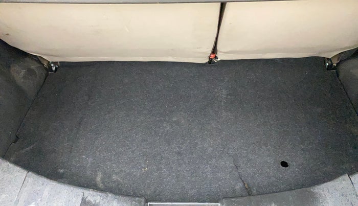 2017 Maruti Wagon R 1.0 VXI+ AMT, Petrol, Automatic, 37,059 km, Boot Inside