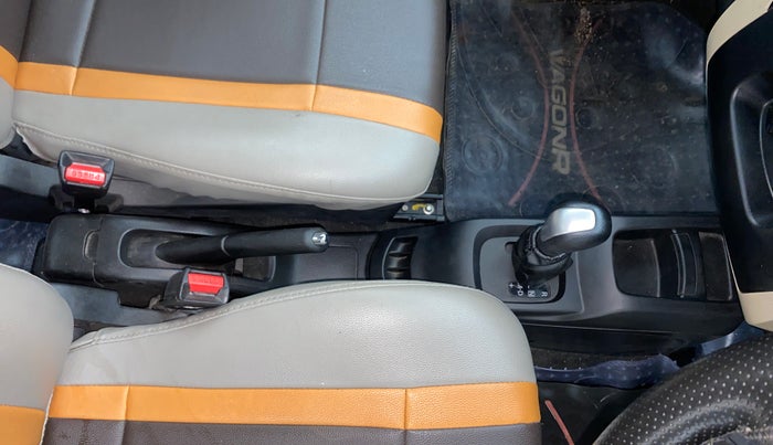 2017 Maruti Wagon R 1.0 VXI+ AMT, Petrol, Automatic, 37,059 km, Gear Lever