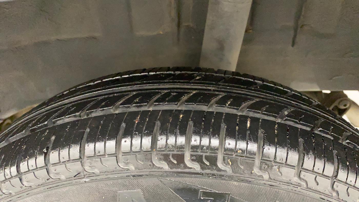 2018 Renault Kwid RXT 1.0 EASY-R AT OPTION, Petrol, Automatic, 12,188 km, Left Rear Tyre Tread