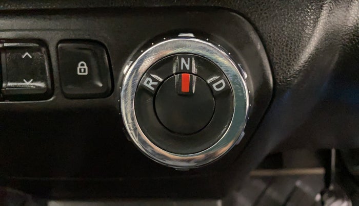 2018 Renault Kwid RXT 1.0 EASY-R AT OPTION, Petrol, Automatic, 12,188 km, Gear Lever