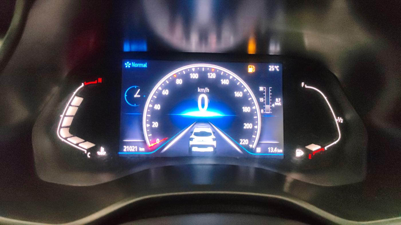 2022 Renault Kiger RXZ MT, Petrol, Manual, 21,008 km, Odometer Image