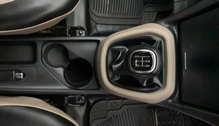 2014 Hyundai Xcent S 1.2, Petrol, Manual, 81,610 km, Gear Lever