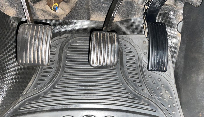 2014 Hyundai Xcent S 1.2, Petrol, Manual, 81,610 km, Pedals