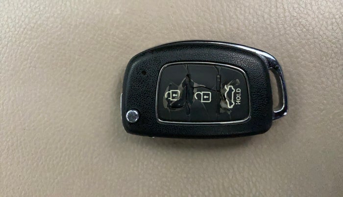 2014 Hyundai Xcent S 1.2, Petrol, Manual, 81,610 km, Key Close Up