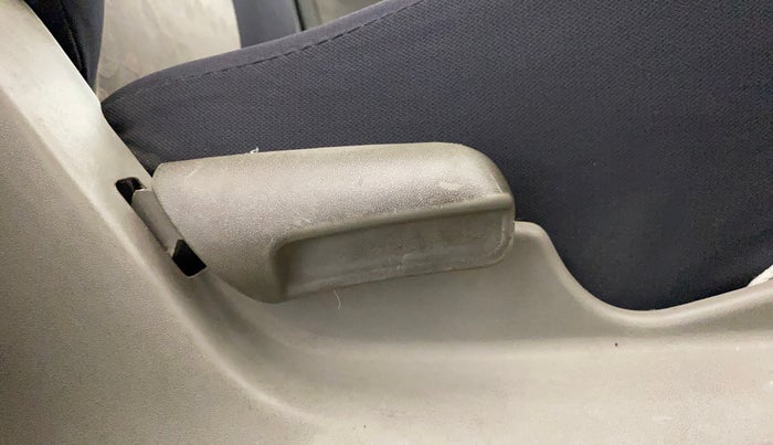 2016 Maruti Celerio ZXI, Petrol, Manual, 63,941 km, Driver Side Adjustment Panel