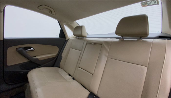 2016 Volkswagen Vento HIGHLINE PETROL AT, Petrol, Automatic, 54,777 km, Right Side Rear Door Cabin