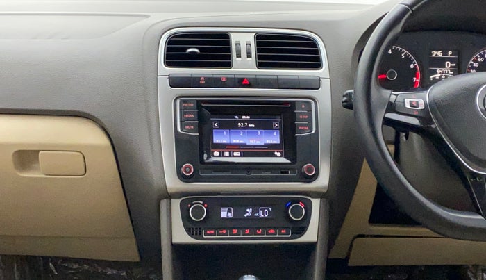 2016 Volkswagen Vento HIGHLINE PETROL AT, Petrol, Automatic, 54,777 km, Air Conditioner