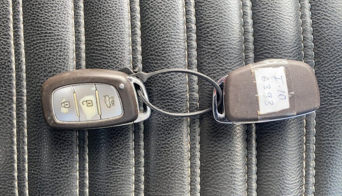 2015 Hyundai Grand i10 ASTA 1.1 CRDI (O), Diesel, Manual, 76,298 km, Key Close Up