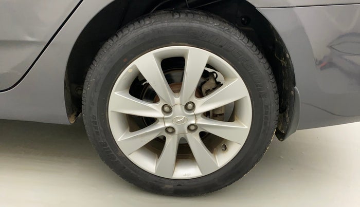 2013 Hyundai Verna FLUIDIC 1.6 VTVT SX OPT, Petrol, Manual, 27,360 km, Left Rear Wheel