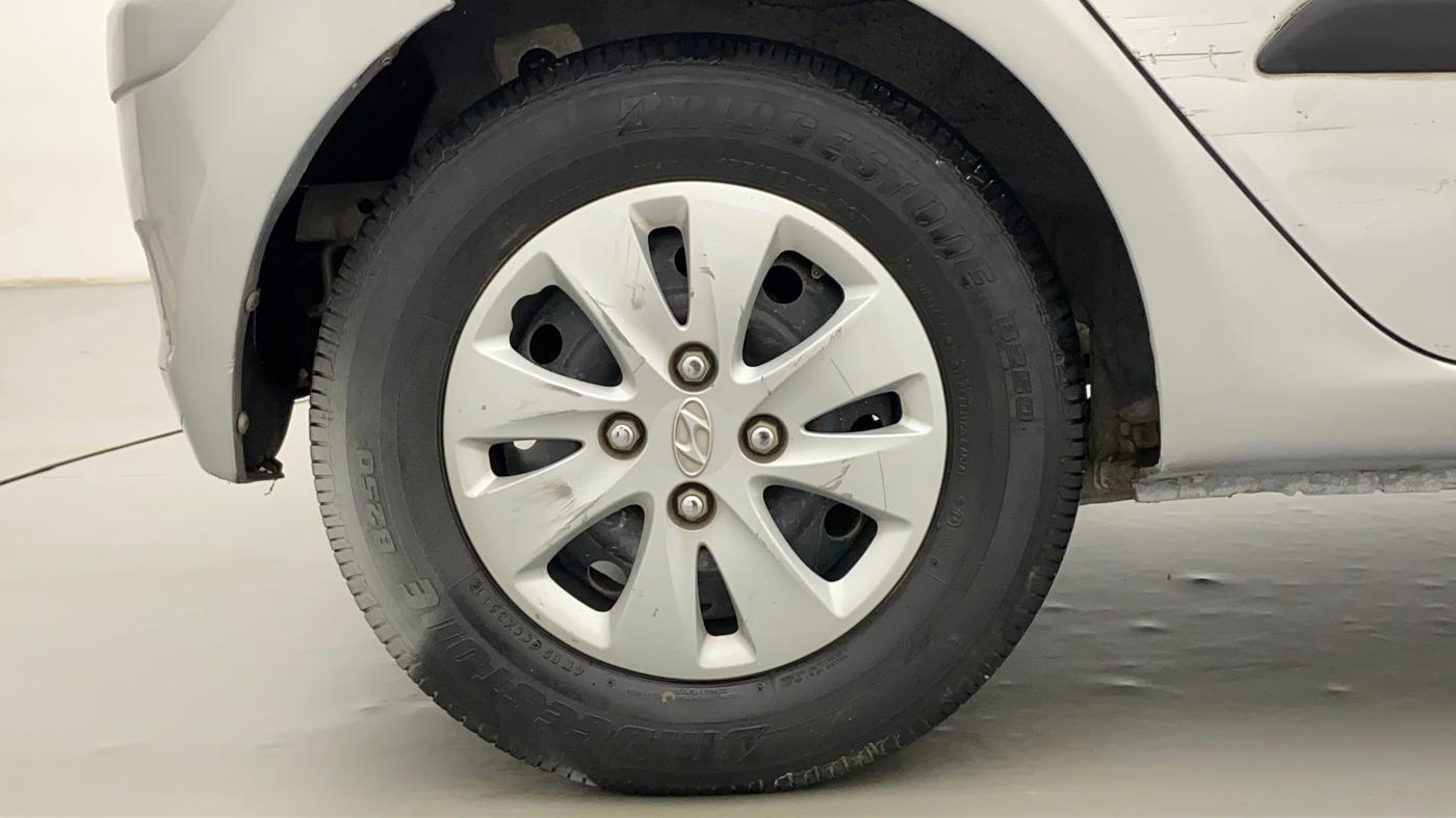 2011 Hyundai i10 MAGNA 1.2, CNG, Manual, 83,451 km, Right Rear Wheel