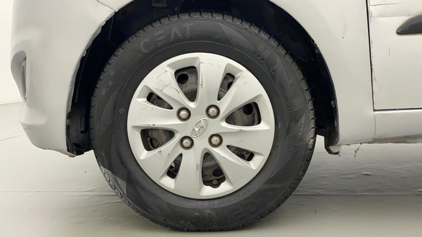 2011 Hyundai i10 MAGNA 1.2, CNG, Manual, 83,451 km, Left Front Wheel