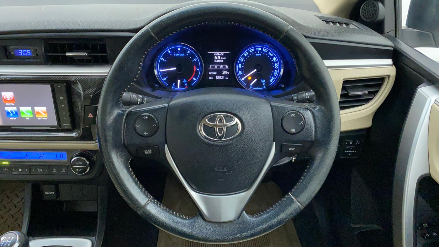 2014 Toyota Corolla Altis G, Petrol, Manual, 55,679 km, Steering Wheel Close Up