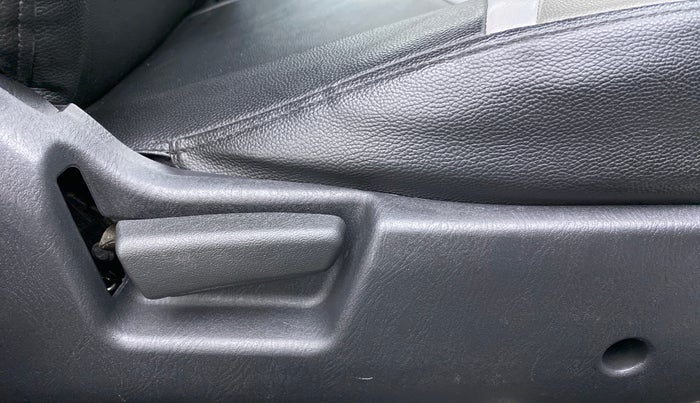 2020 Maruti Alto LXI, Petrol, Manual, 14,214 km, Driver Side Adjustment Panel