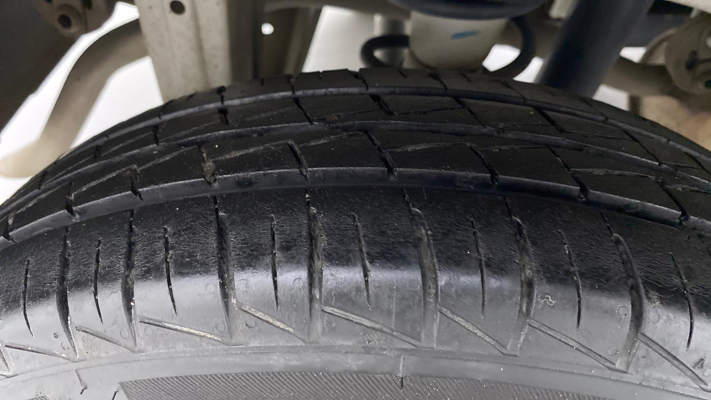 2020 Maruti Alto LXI, Petrol, Manual, 14,214 km, Right Rear Tyre Tread