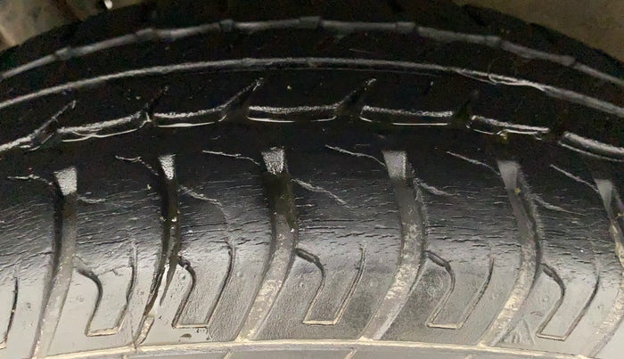 2016 Maruti Wagon R 1.0 VXI AMT, Petrol, Automatic, 19,246 km, Right Rear Tyre Tread