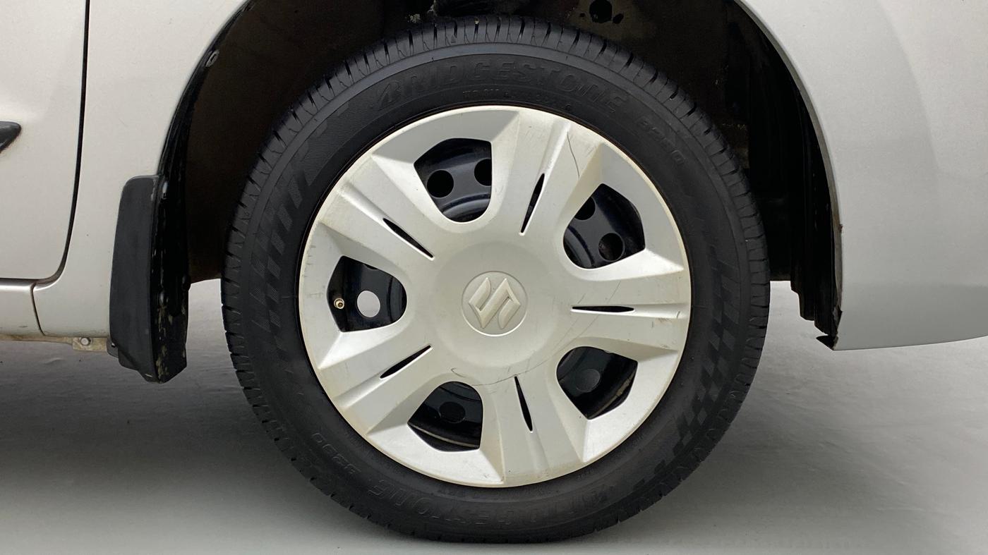 2015 Maruti Wagon R 1.0 VXI, Petrol, Manual, 57,147 km, Right Front Wheel