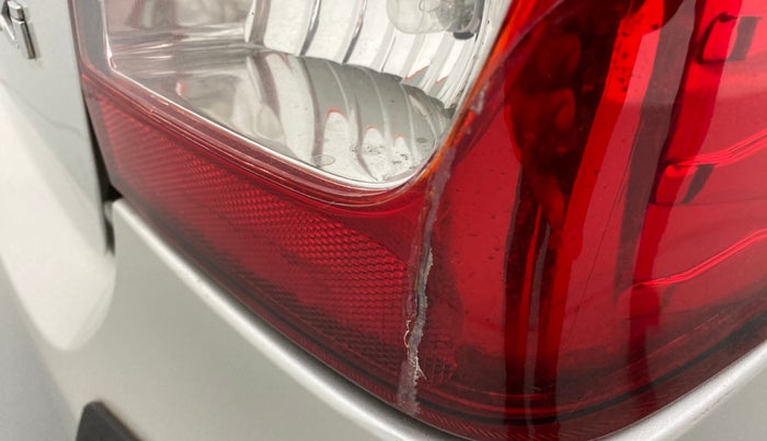 2015 Maruti Wagon R 1.0 VXI, Petrol, Manual, 57,147 km, Right tail light - Minor damage