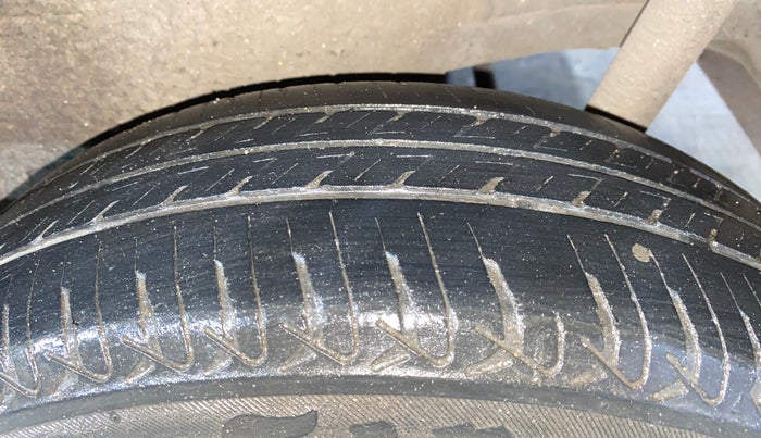 2016 Maruti Wagon R 1.0 VXI, Petrol, Manual, 51,461 km, Left Rear Tyre Tread