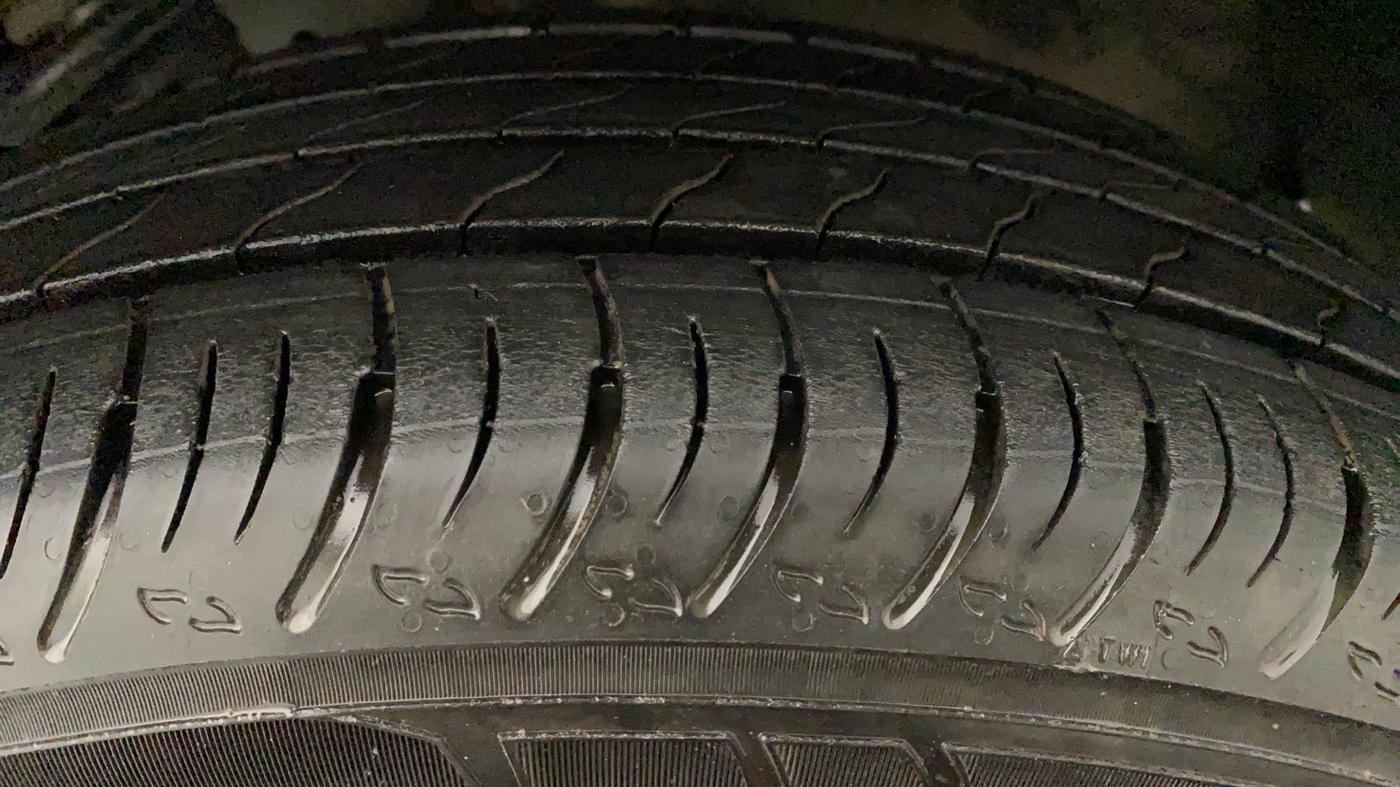 2021 Nissan MAGNITE XV MT, Petrol, Manual, 7,247 km, Left Front Tyre Tread