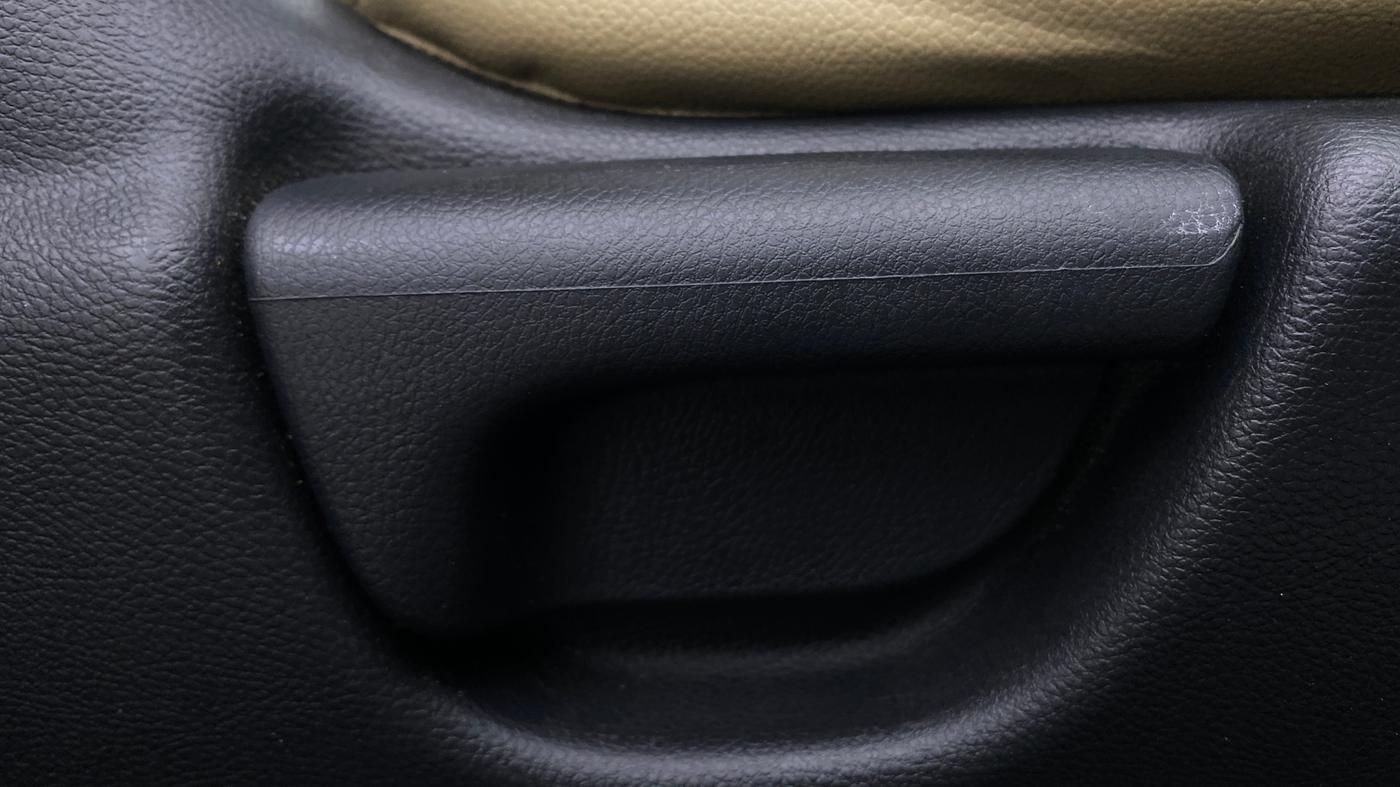 2019 Honda City 1.5L I-VTEC ZX, Petrol, Manual, 50,718 km, Driver Side Adjustment Panel