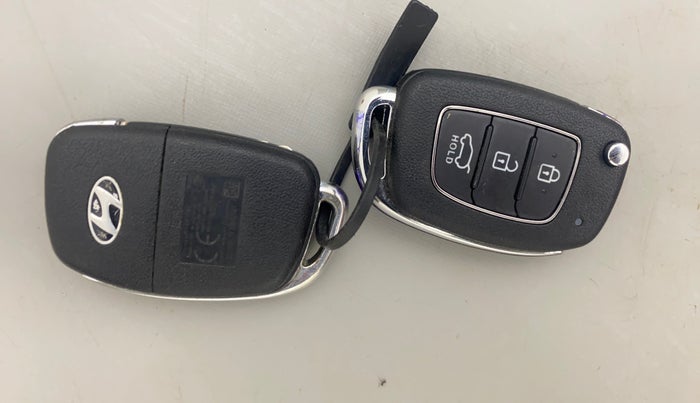 2016 Hyundai i20 Active 1.2 S, Petrol, Manual, 89,361 km, Key Close Up