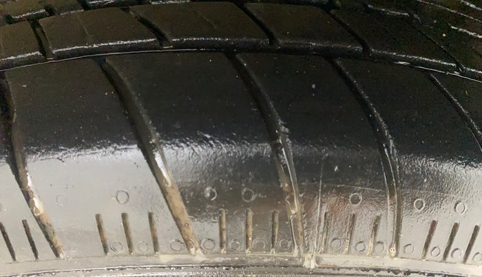 2014 Maruti Celerio VXI AMT, Petrol, Automatic, 1,01,207 km, Left Rear Tyre Tread