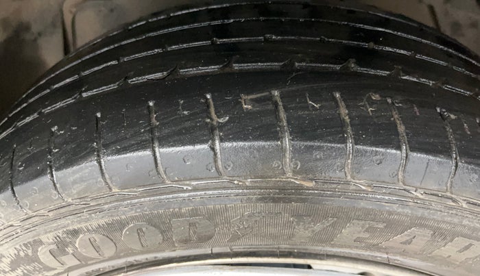 2022 Tata NEXON XE PETROL, Petrol, Manual, 92,672 km, Left Front Tyre Tread