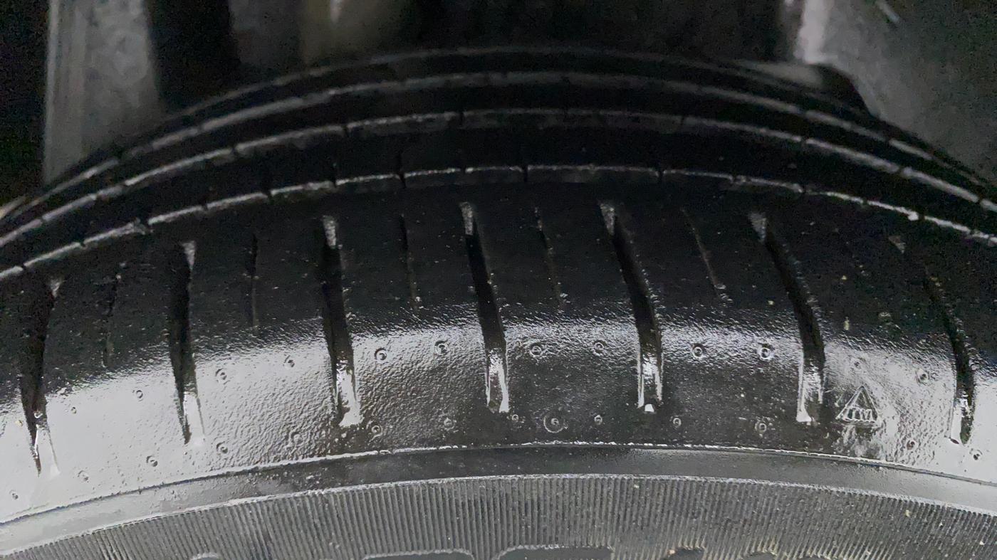 2020 Ford Figo Aspire TITANIUM 1.2 PETROL, Petrol, Manual, 21,882 km, Right Rear Tyre Tread