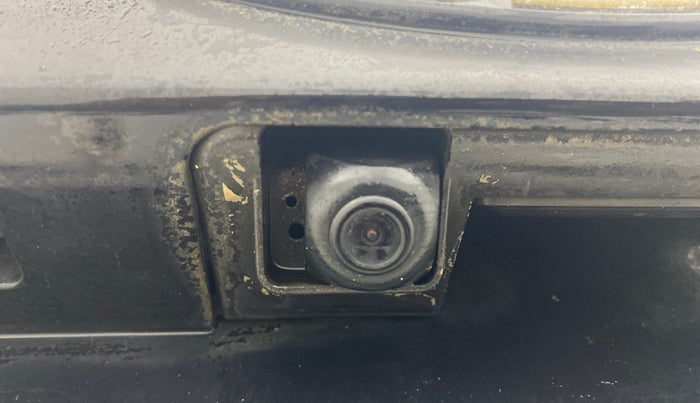 2022 Mahindra XUV300 W4 1.2 PETROL, Petrol, Manual, 38,721 km, Parking Camera