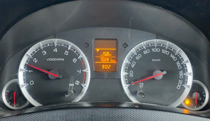 2015 Maruti Swift VXI, Petrol, Manual, 70,280 km, Odometer Image
