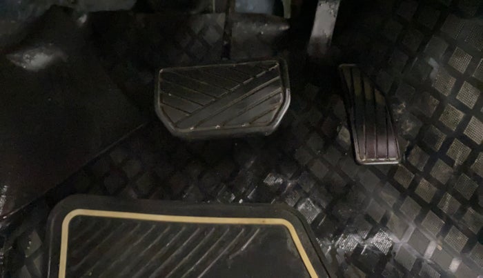 2017 Maruti Celerio ZXI AMT (O), Petrol, Automatic, 49,319 km, Pedals