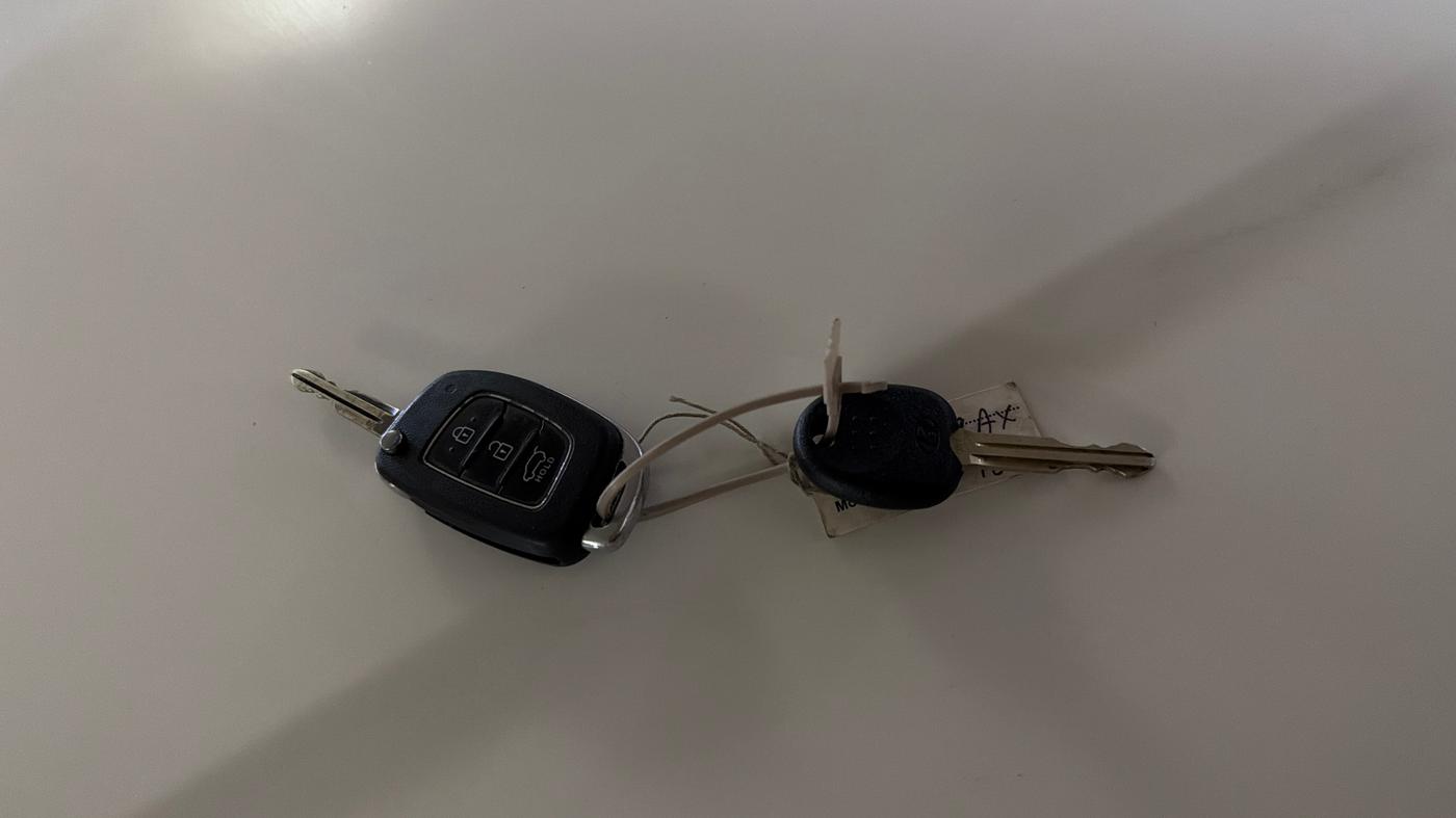2021 Hyundai VENUE S 1.2, Petrol, Manual, 53,582 km, Key Close Up