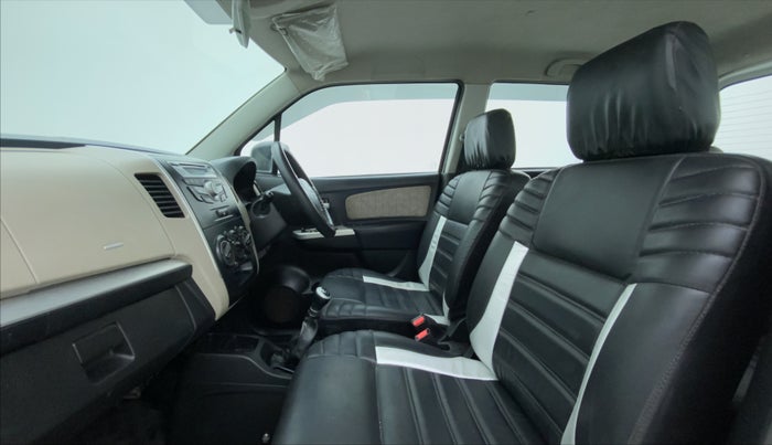 2016 Maruti Wagon R 1.0 VXI, CNG, Manual, 95,393 km, Right Side Front Door Cabin