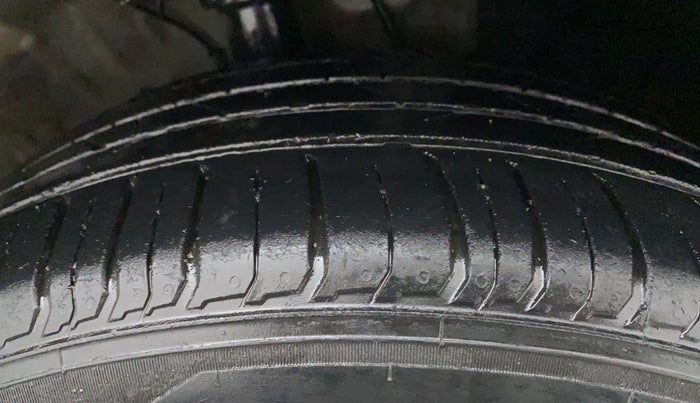 2021 Hyundai VENUE SX 1.0 TURBO, Petrol, Manual, 37,914 km, Right Front Tyre Tread