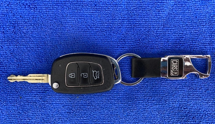 2021 Hyundai VENUE SX 1.0 TURBO, Petrol, Manual, 37,914 km, Key Close Up
