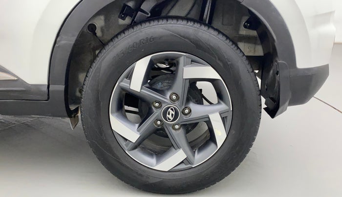 2021 Hyundai VENUE SX 1.0 TURBO, Petrol, Manual, 37,914 km, Left Rear Wheel
