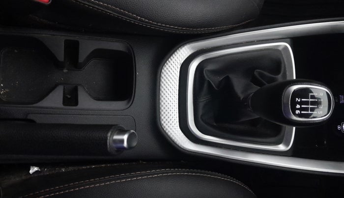 2020 KIA SONET HTX 1.0 IMT, Petrol, Manual, 98,086 km, Gear Lever