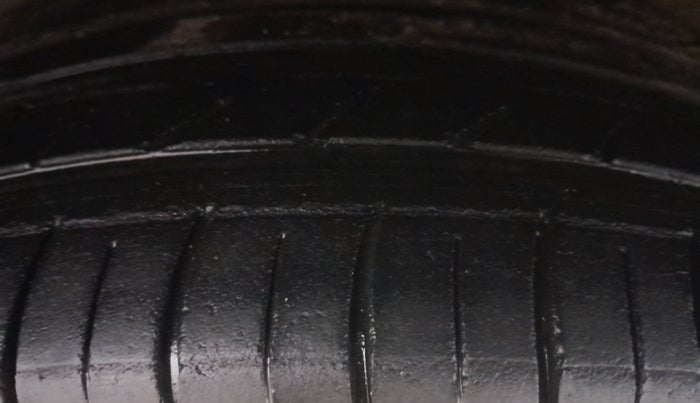 2020 KIA SONET HTX 1.0 IMT, Petrol, Manual, 98,086 km, Left Front Tyre Tread