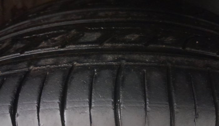 2020 KIA SONET HTX 1.0 IMT, Petrol, Manual, 98,086 km, Right Front Tyre Tread