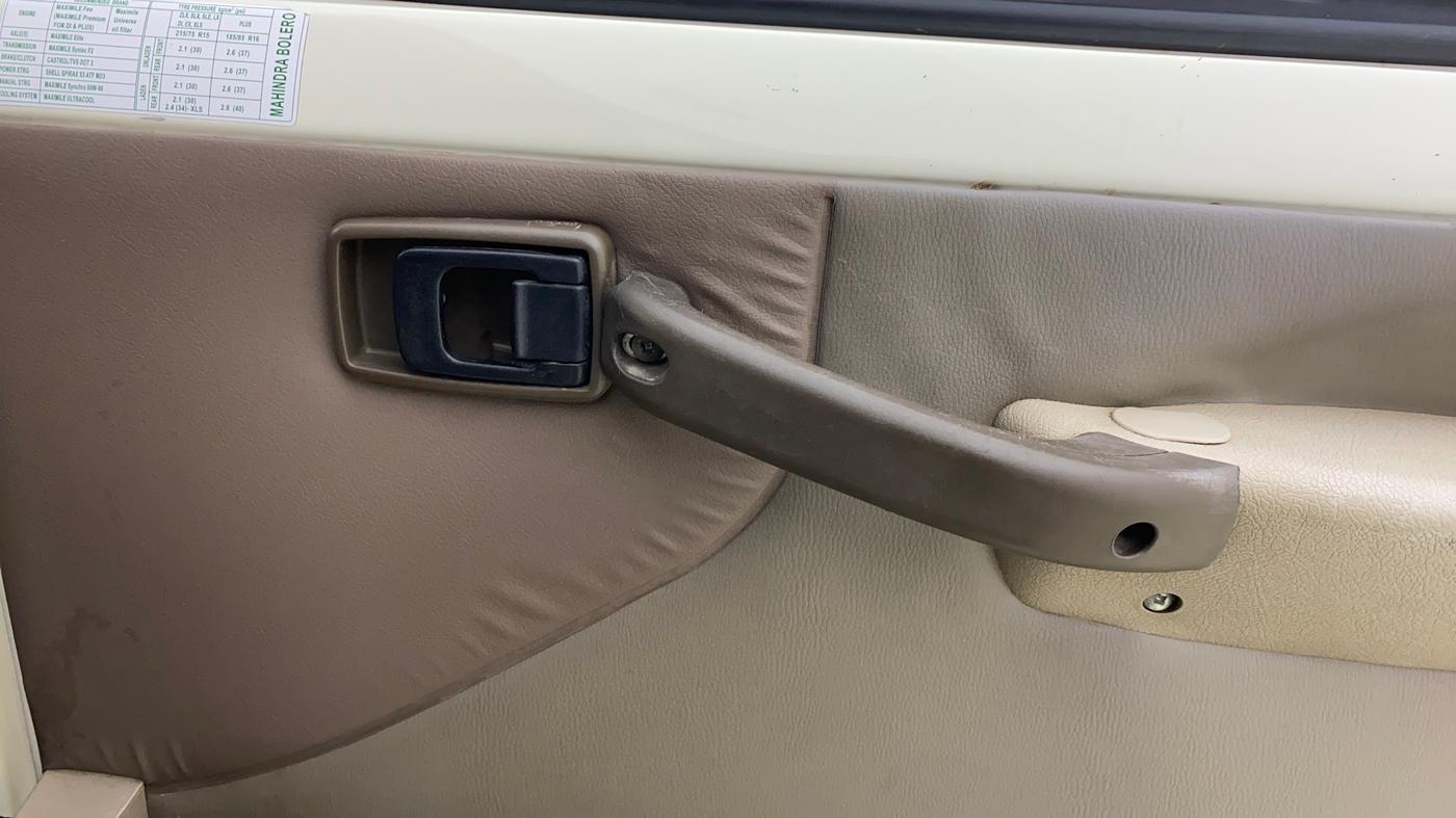 2018 Mahindra Bolero POWER PLUS ZLX, Diesel, Manual, 60,760 km, Driver Side Door Panels Control