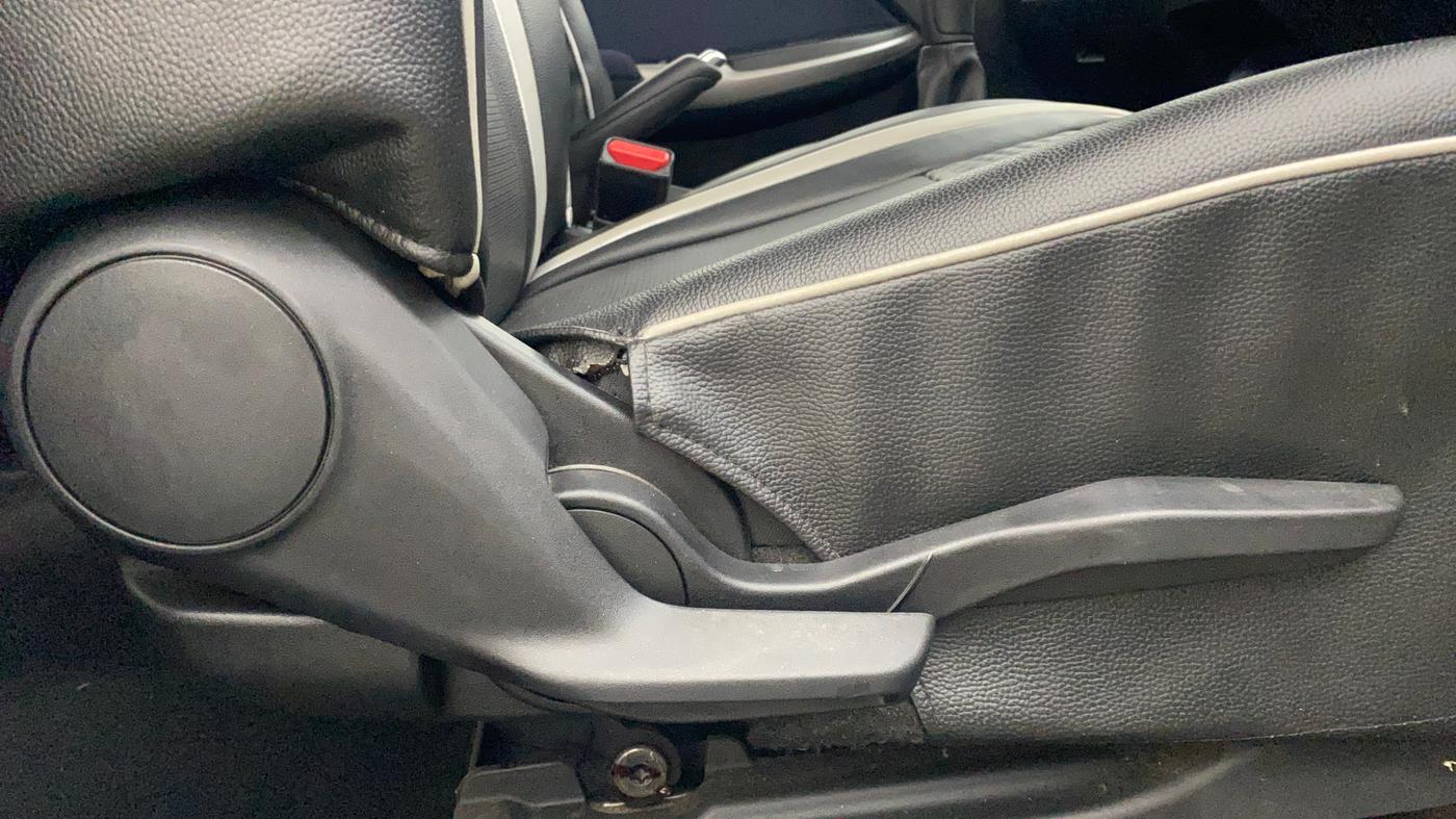 2020 Toyota Glanza G, Petrol, Manual, 9,252 km, Driver Side Adjustment Panel