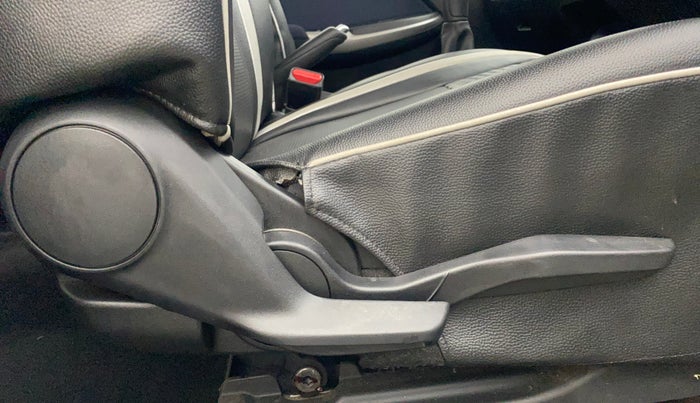 2020 Toyota Glanza G, Petrol, Manual, 9,213 km, Driver Side Adjustment Panel