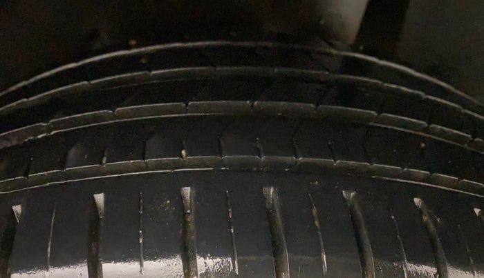 2020 Toyota Glanza G, Petrol, Manual, 9,213 km, Left Rear Tyre Tread