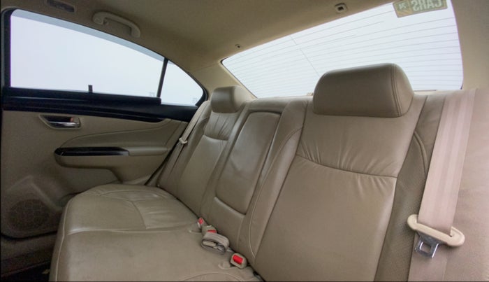 2018 Maruti Ciaz ALPHA 1.4 PETROL, Petrol, Manual, 25,349 km, Right Side Rear Door Cabin