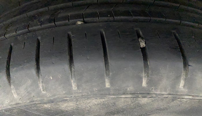 2018 Maruti Ciaz ALPHA 1.4 PETROL, Petrol, Manual, 25,349 km, Left Rear Tyre Tread