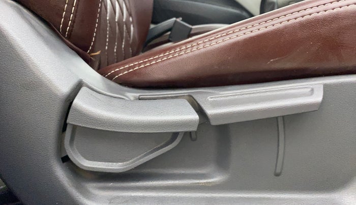 2021 Hyundai GRAND I10 NIOS SPORTZ 1.2 KAPPA VTVT CNG, CNG, Manual, 38,612 km, Driver Side Adjustment Panel