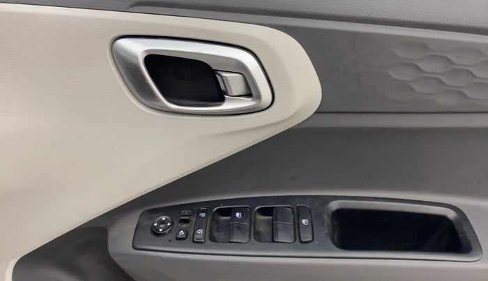 2021 Hyundai GRAND I10 NIOS SPORTZ 1.2 KAPPA VTVT CNG, CNG, Manual, 38,612 km, Driver Side Door Panels Control