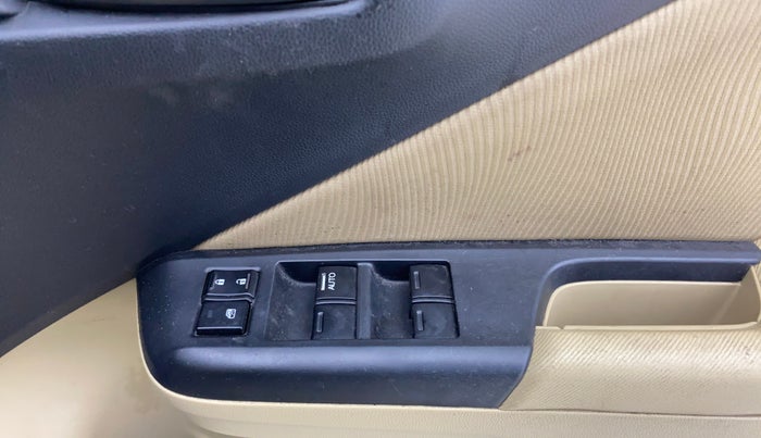 2016 Honda City 1.5L I-VTEC SV, Petrol, Manual, 36,830 km, Driver Side Door Panels Control