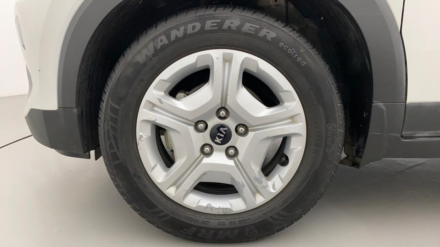 2020 KIA SONET HTK PLUS 1.5 AT, Diesel, Automatic, 62,175 km, Left Front Wheel